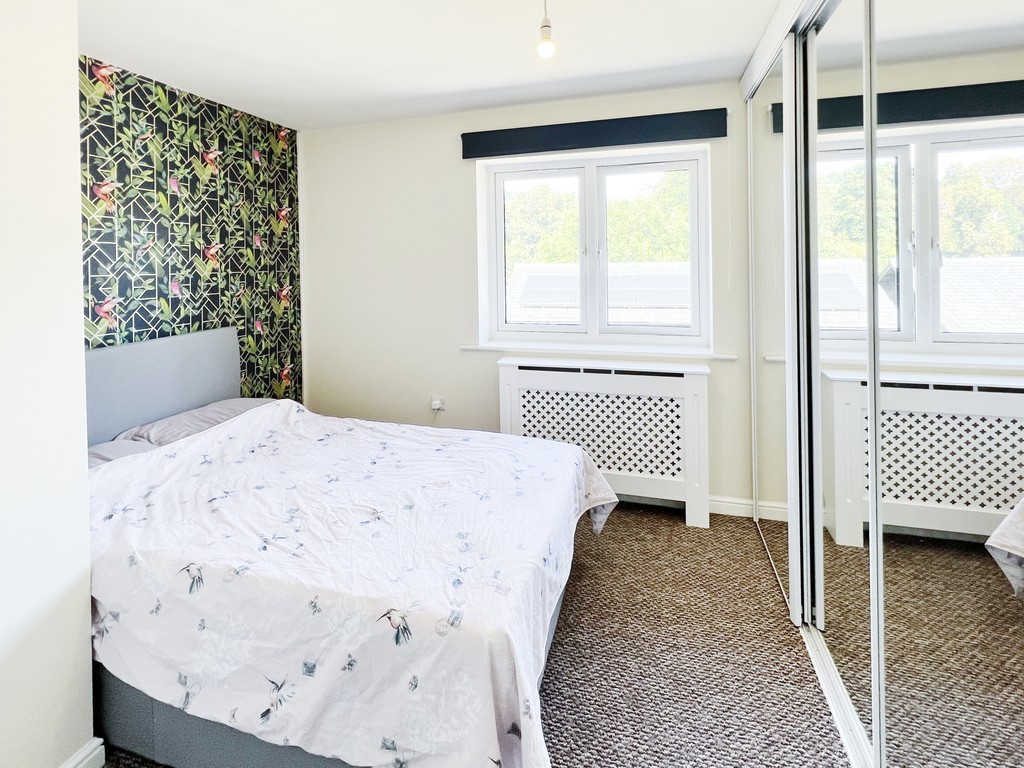 4 bed Mid Terraced House for rent in Broomhill. From Patrick James Property 4 bed Mid Terraced House for rent in Broomhill. From Patrick James Property