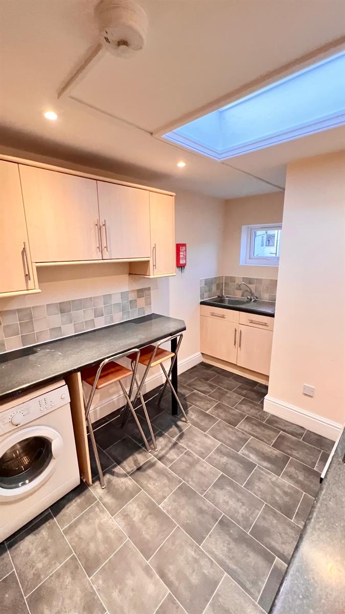 4 bed 1st Floor Flat for rent in Bristol. From Streamline Lettings - Bristol