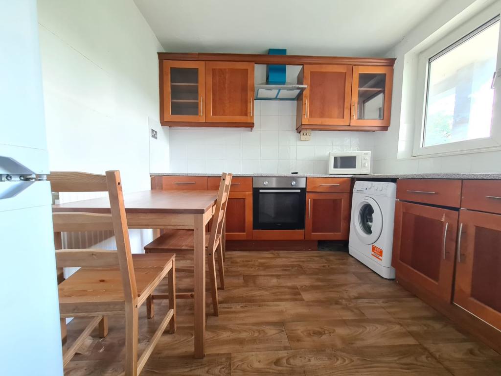 4 bed Flat / Maisonette for rent in London. From Lane PS  - Barking