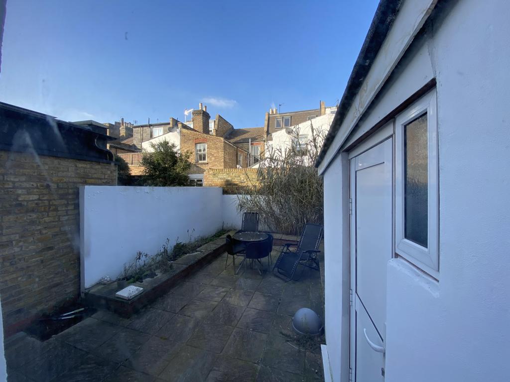 4 bed Terraced House for rent in London. From North Kensington Property Consultants  - London