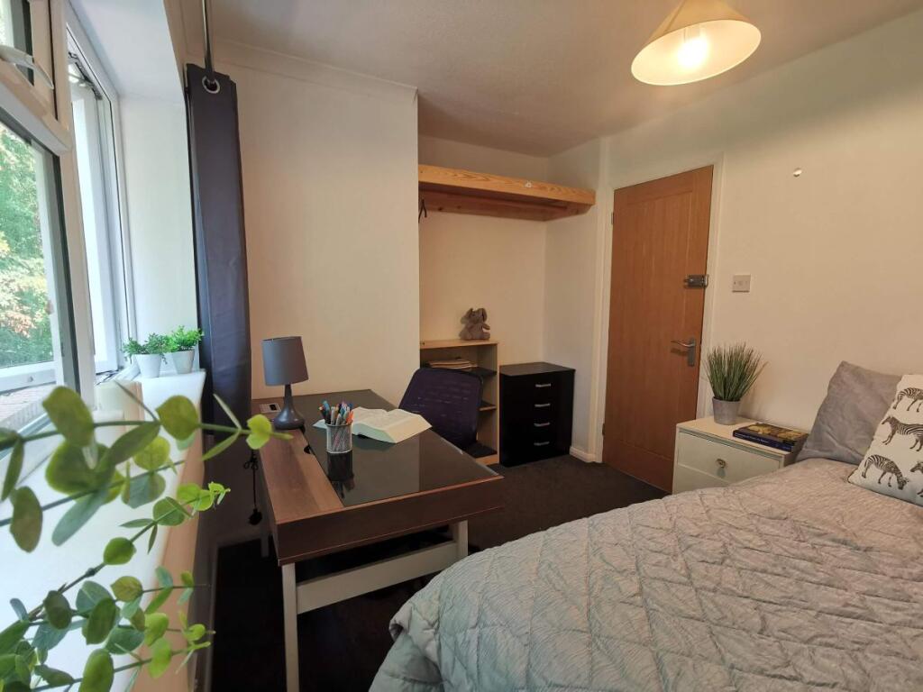 7 bed Mid Terraced House for rent in Tyler Hill. From Nicholas Humphreys - Canterbury