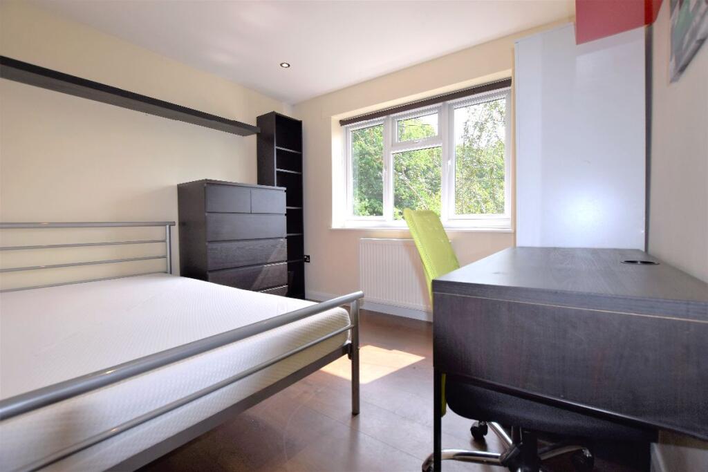 5 bed Semi Detached for rent in Harbledown. From Nicholas Humphreys - Canterbury