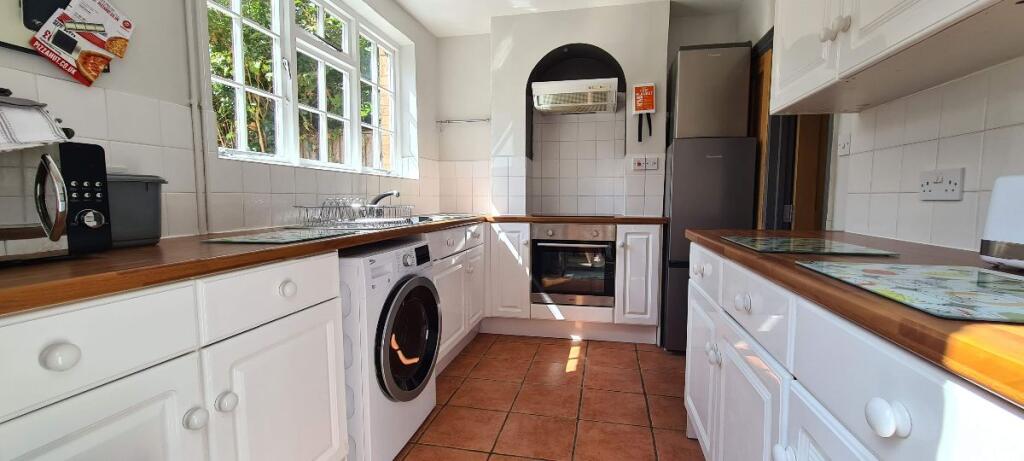 4 bed Semi Detached for rent in Canterbury. From Nicholas Humphreys - Canterbury 4 bed Semi Detached for rent in Canterbury. From Nicholas Humphreys - Canterbury