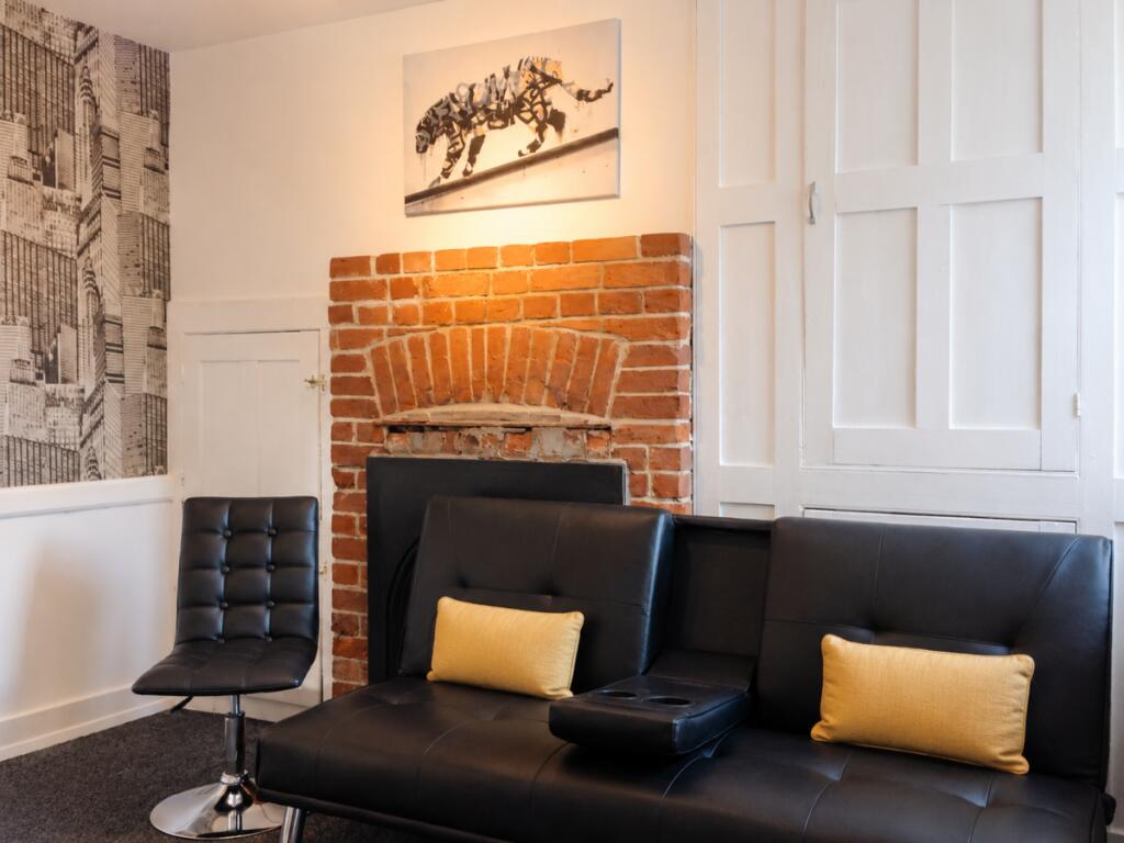 1 bed House Share for rent in Canterbury. From Nicholas Humphreys - Canterbury