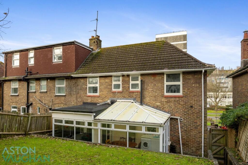 5 bed Mid Terraced House for rent in Ovingdean. From Clarity Property Management