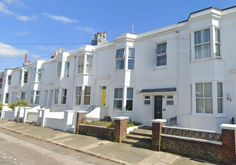 5 bed Mid Terraced House for rent in Brighton and Hove. From Clarity Property Management