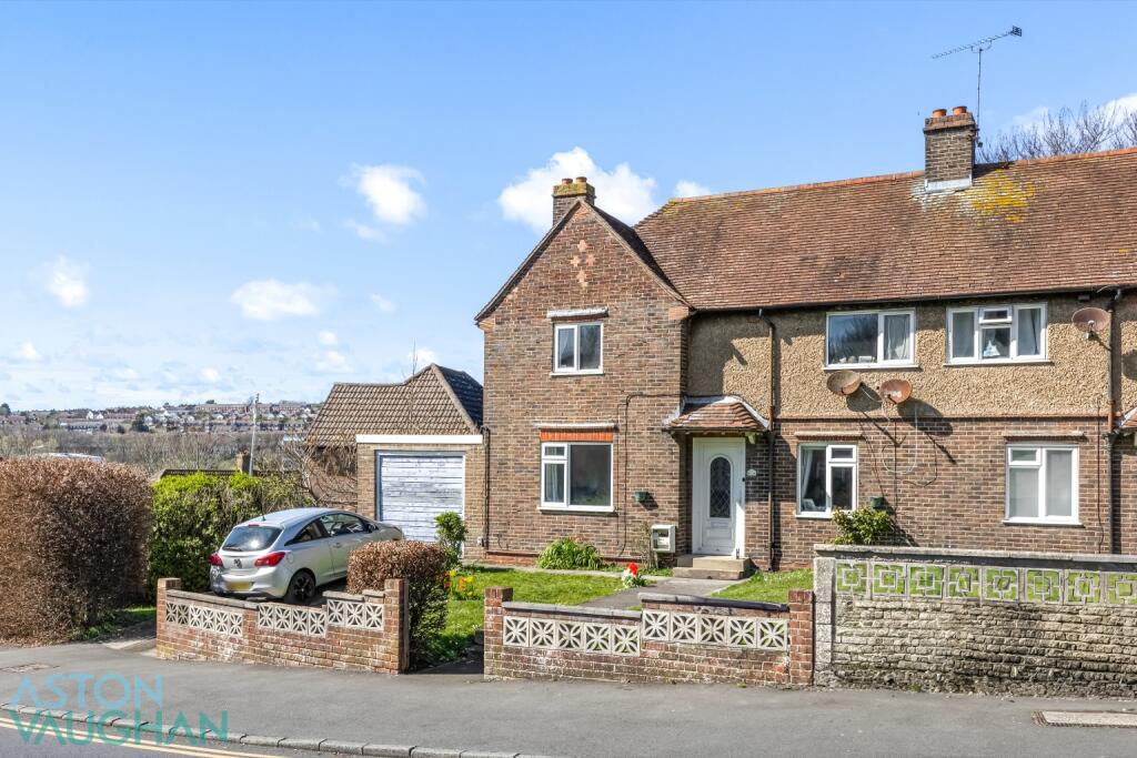 5 bed Semi Detached for rent in Ovingdean. From Clarity Property Management