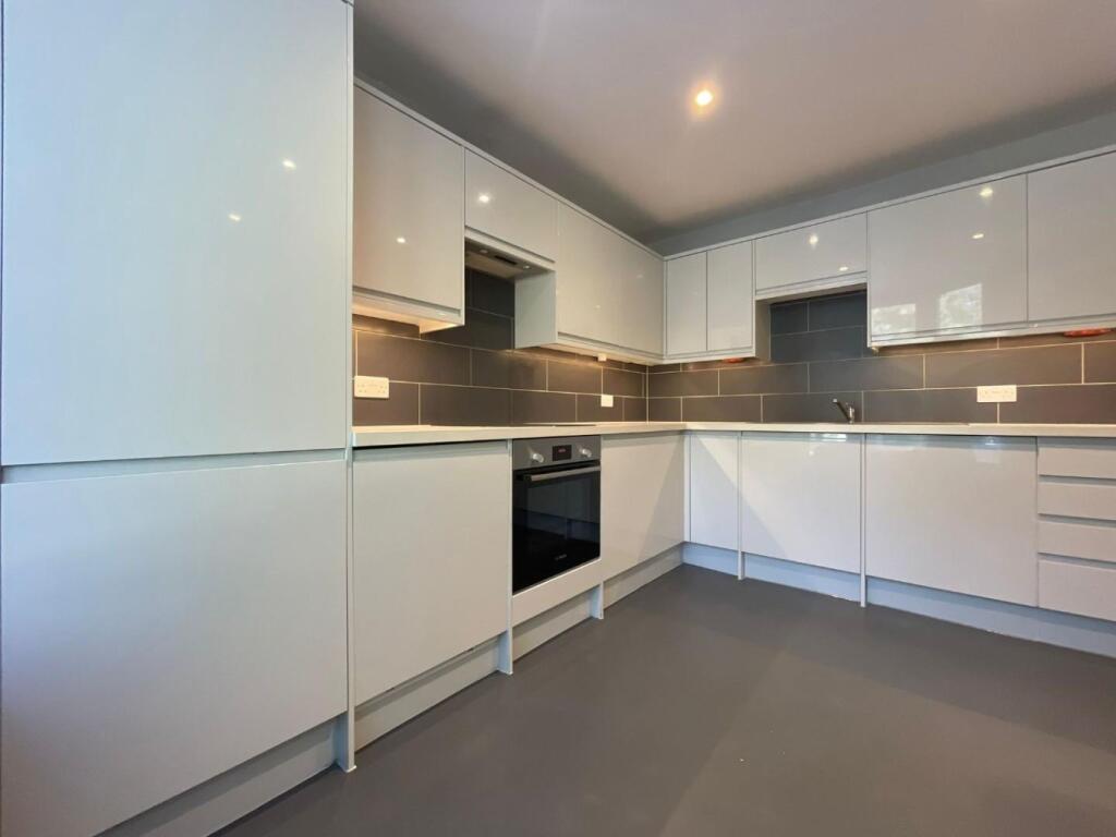 4 bed Mid Terraced House for rent in Brighton and Hove. From Clarity Property Management