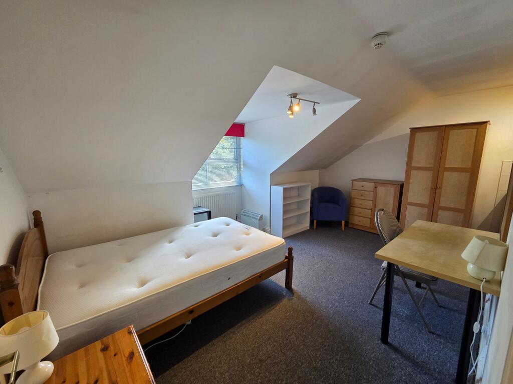 4 bed Studio for rent in Plymouth. From Atwell Martin - Plymouth