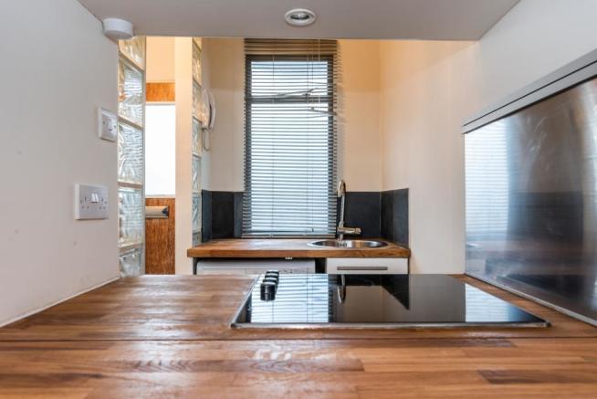 0 bed Studio Flat for rent in London. From moovve - London