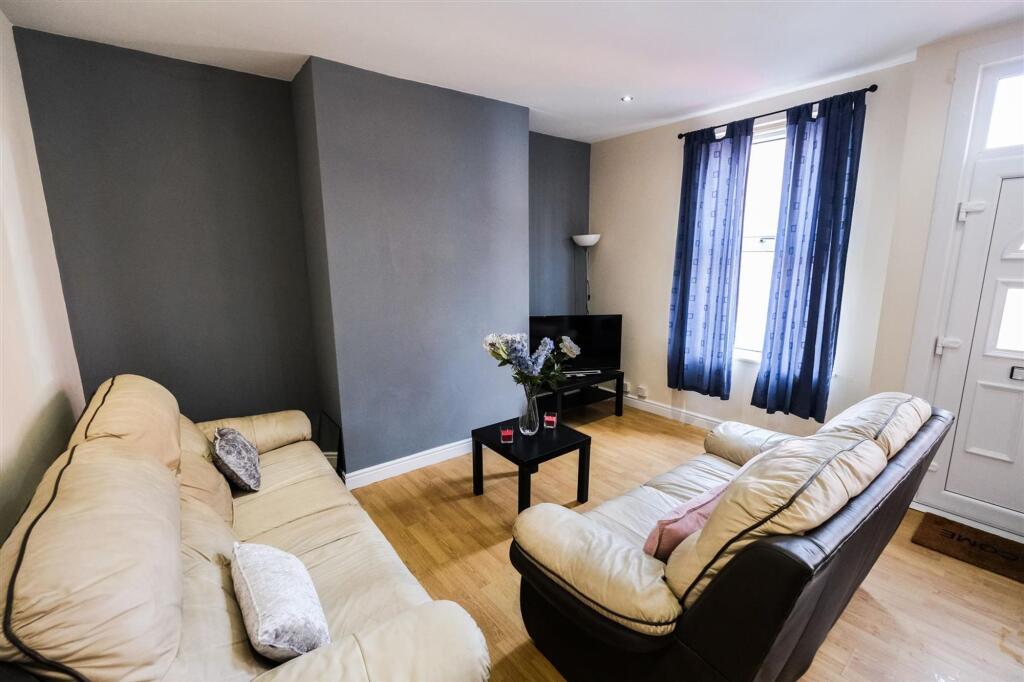 3 bed Mid Terraced House for rent in Leeds. From Cityred Properties - Leeds 3 bed Mid Terraced House for rent in Leeds. From Cityred Properties - Leeds