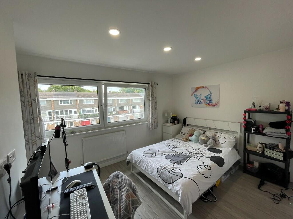 6 bed Semi Detached for rent in Derby. From Key Properties - Derby