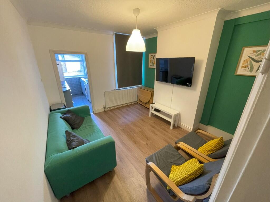 3 bed Mid Terraced House for rent in Derby. From Key Properties - Derby