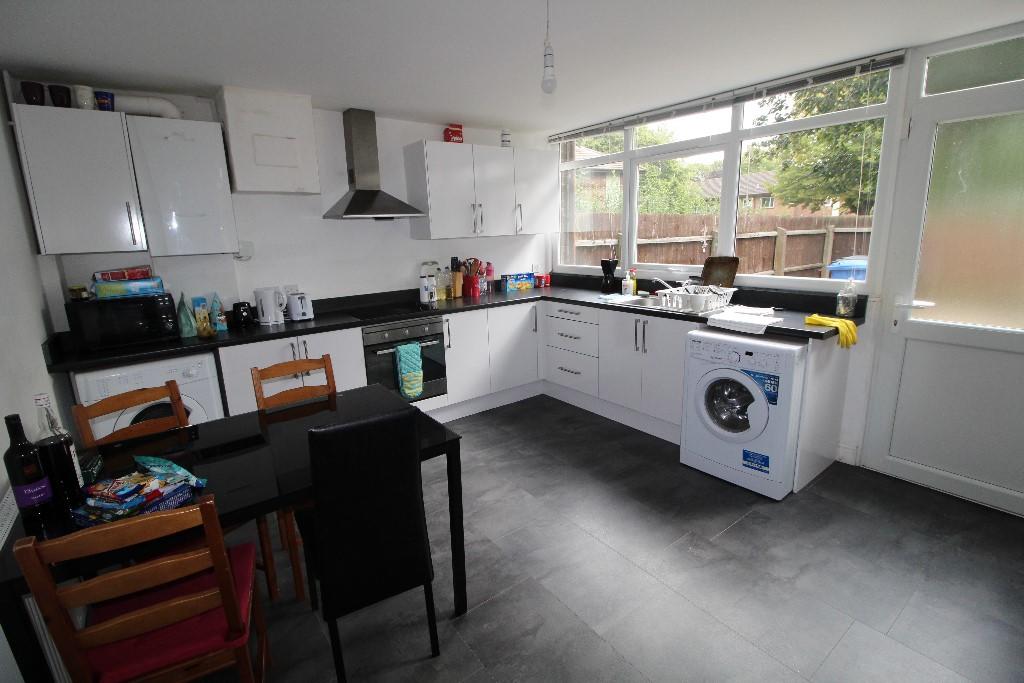 4 bed Detached for rent in Derby. From Key Properties - Derby