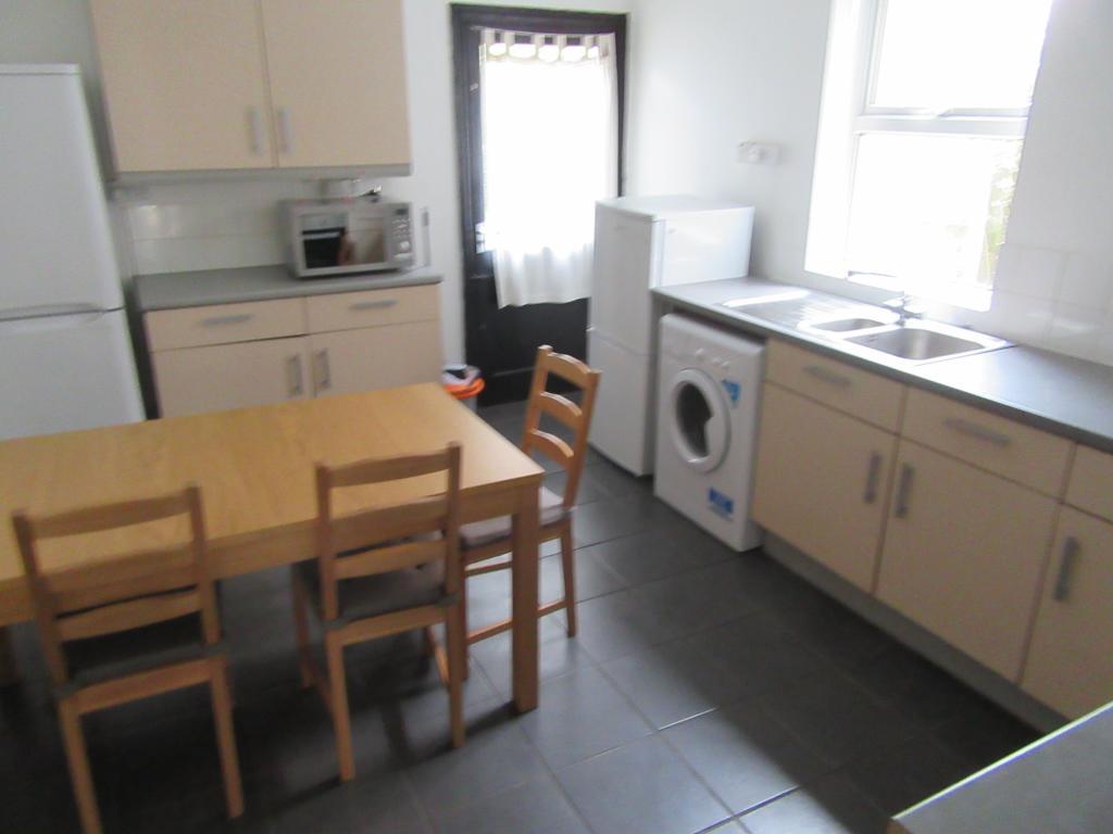 5 bed House Share for rent in Derby. From Key Properties - Derby