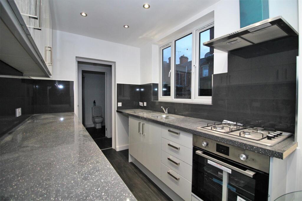 3 bed Detached for rent in Leicester. From Set To Let - Leicester