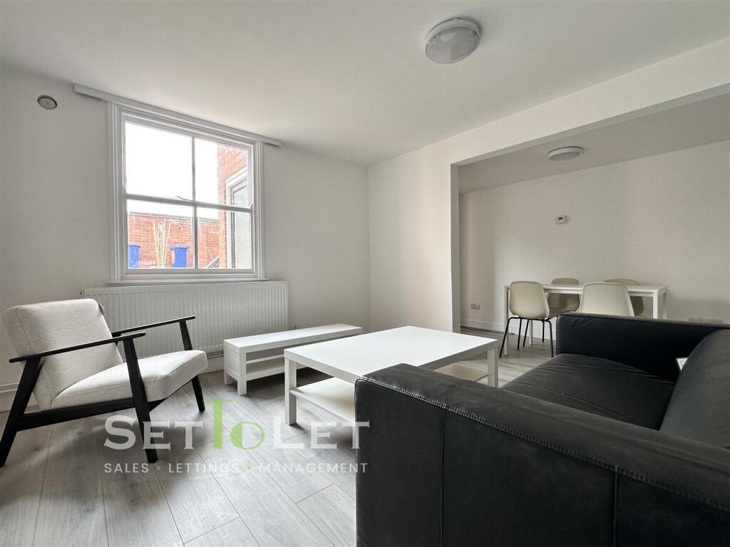 1 bed 1st Floor Flat for rent in Stoughton. From Set To Let - Leicester