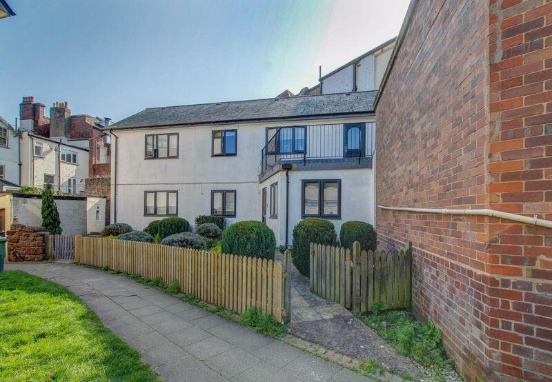 2 bed 1st Floor Flat for rent in Exeter. From Southgate Estates - Exeter 2 bed 1st Floor Flat for rent in Exeter. From Southgate Estates - Exeter