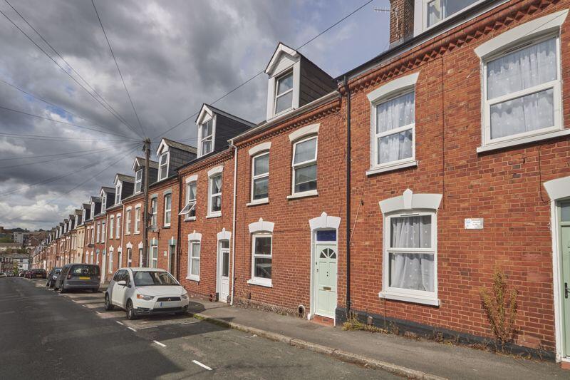5 bed Mid Terraced House for rent in West Clyst. From Southgate Estates - Exeter 5 bed Mid Terraced House for rent in West Clyst. From Southgate Estates - Exeter