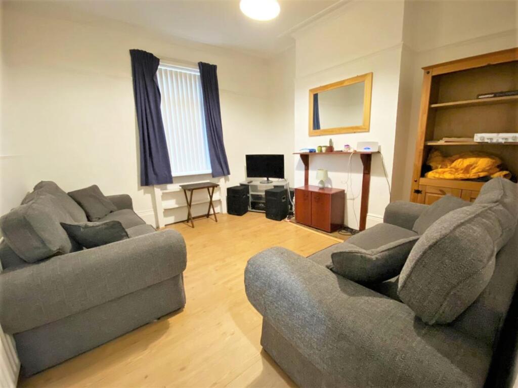 4 bed Detached for rent in Sheffield. From The Lettings Boutique - Sheffield 4 bed Detached for rent in Sheffield. From The Lettings Boutique - Sheffield