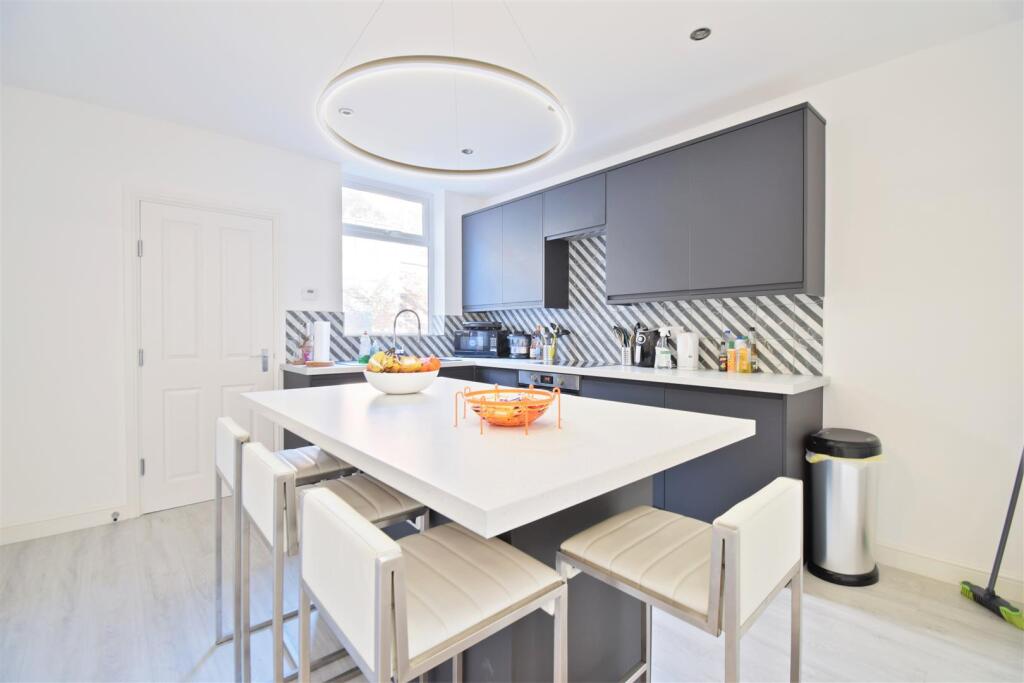 4 bed Mid Terraced House for rent in Sheffield. From The Lettings Boutique - Sheffield