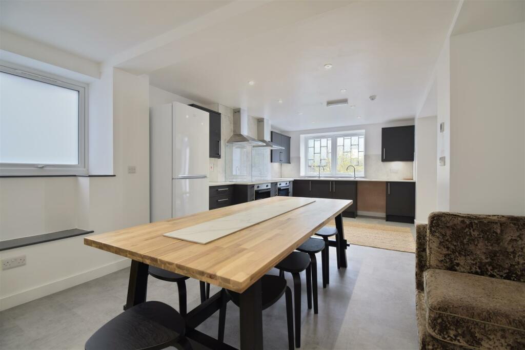 9 bed End of Terrace for rent in Sheffield. From The Lettings Boutique - Sheffield