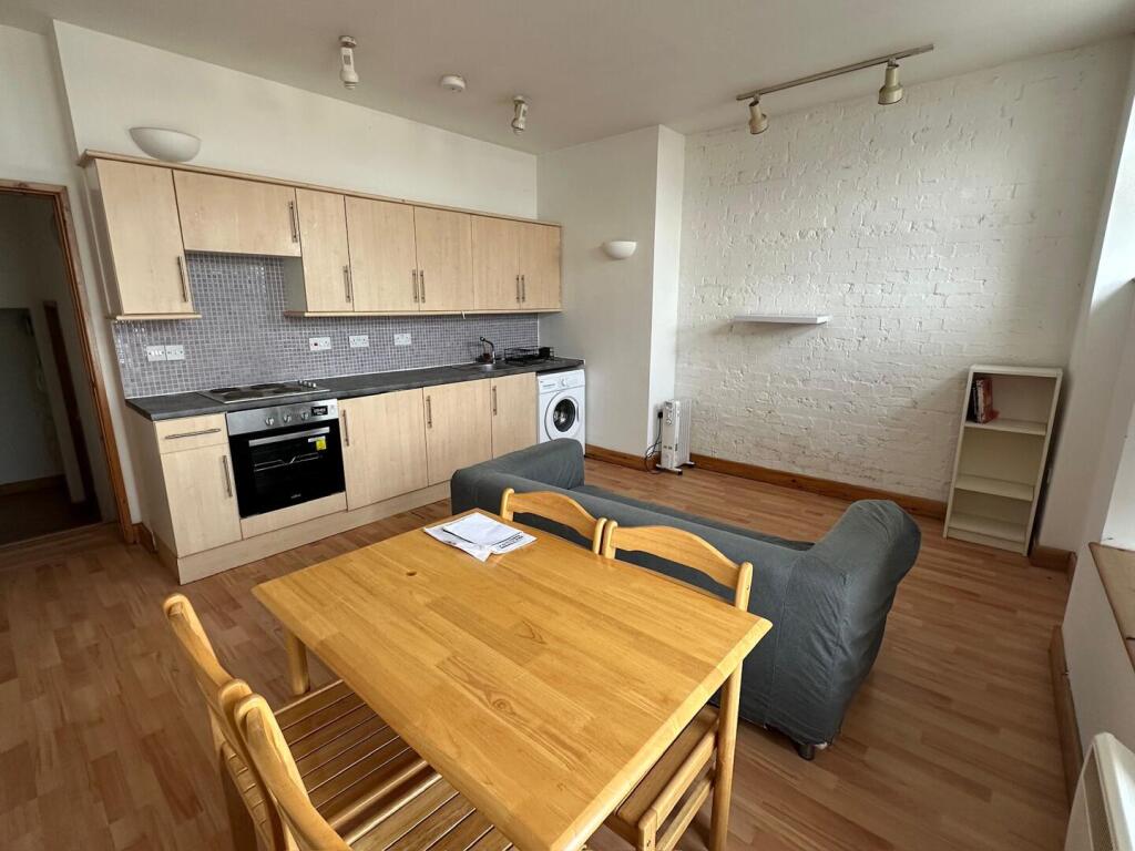 1 bed 1st Floor Flat for rent in Bristol. From Front Door Lettings Ltd - Bristol