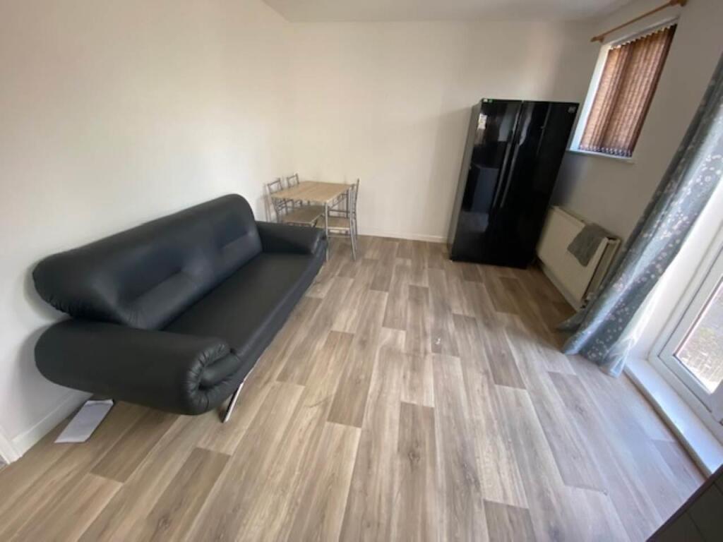 4 bed Detached for rent in Bristol. From Front Door Lettings Ltd - Bristol