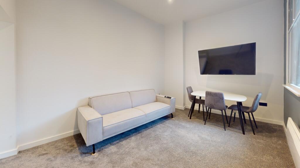 3 bed Mid Terraced House for rent in Nottingham. From Oak Student Letts
