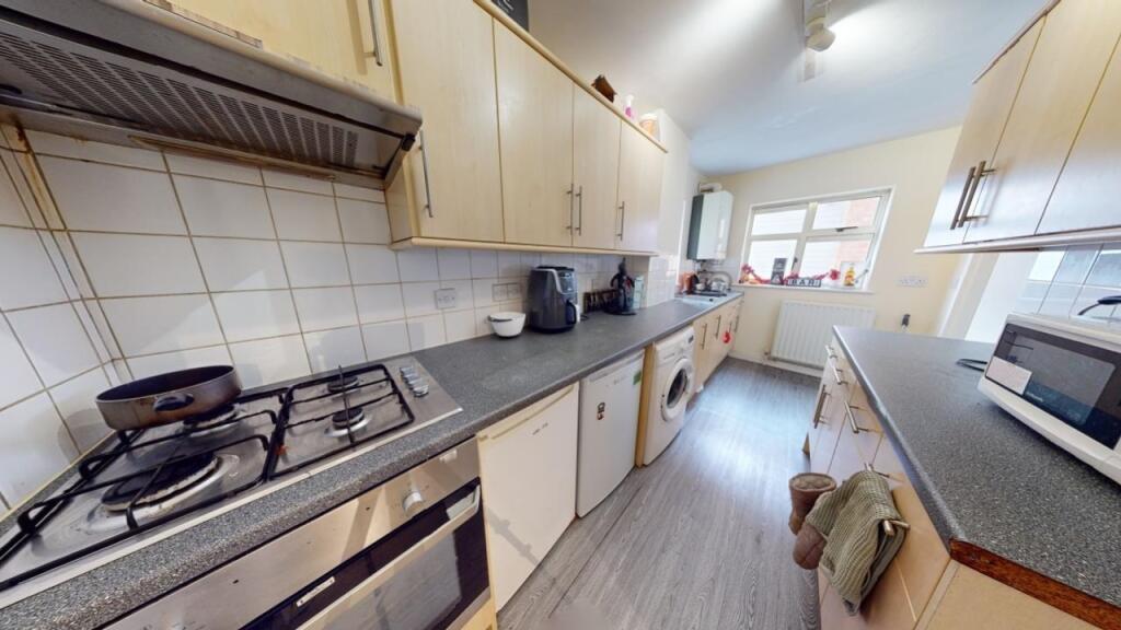 4 bed Mid Terraced House for rent in Nottingham. From Oak Student Letts 4 bed Mid Terraced House for rent in Nottingham. From Oak Student Letts