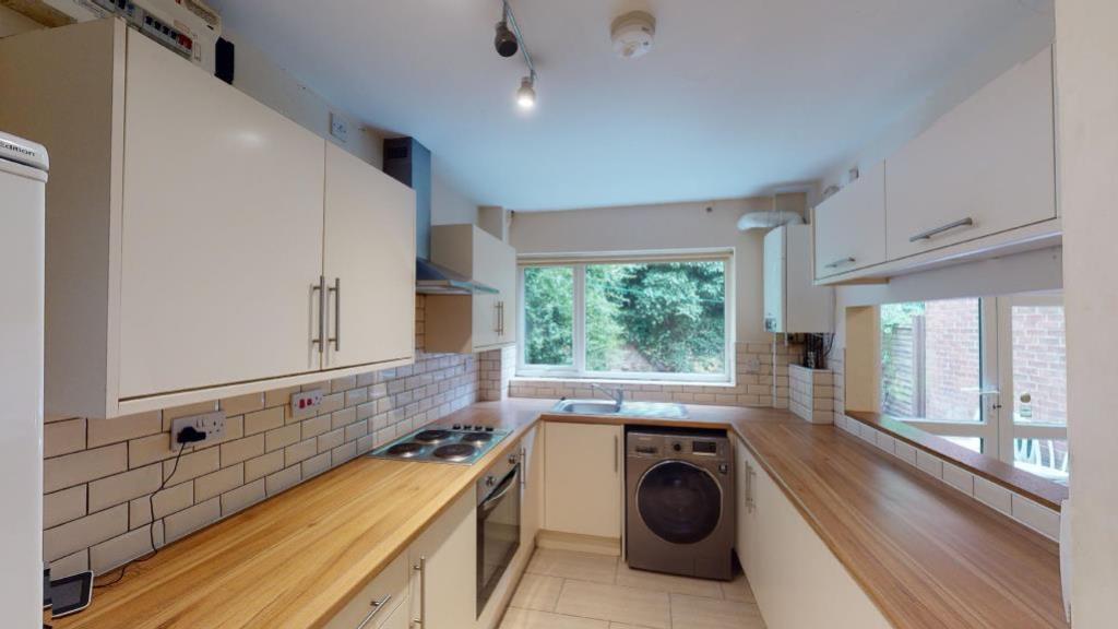 4 bed Semi Detached for rent in Nottingham. From Oak Student Letts