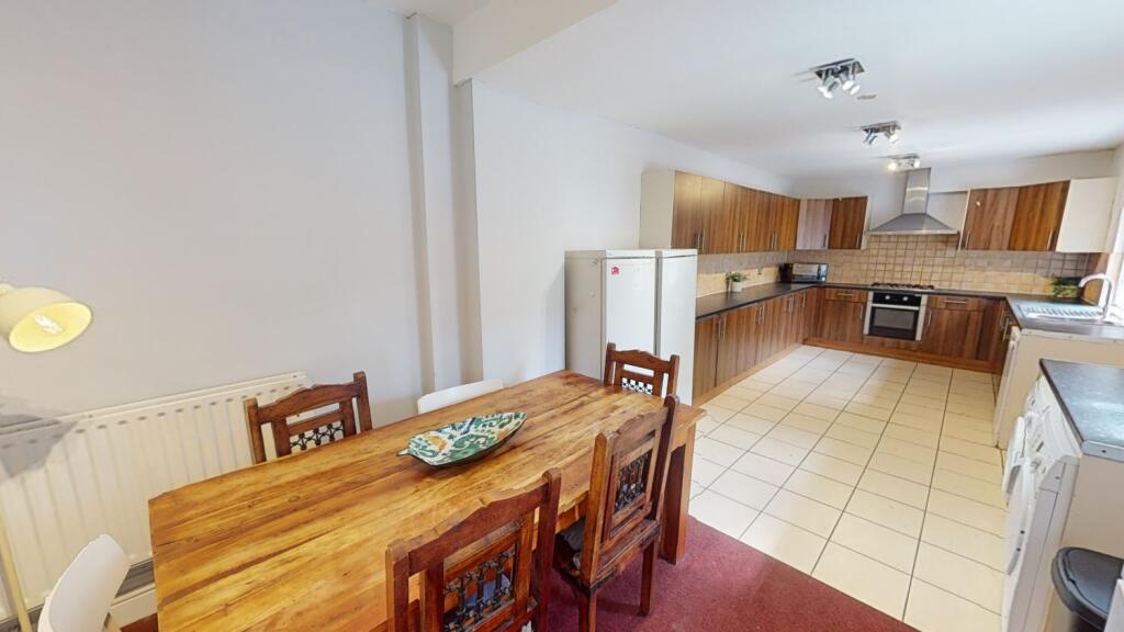 6 bed Semi Detached for rent in Nottingham. From Oak Student Letts 6 bed Semi Detached for rent in Nottingham. From Oak Student Letts