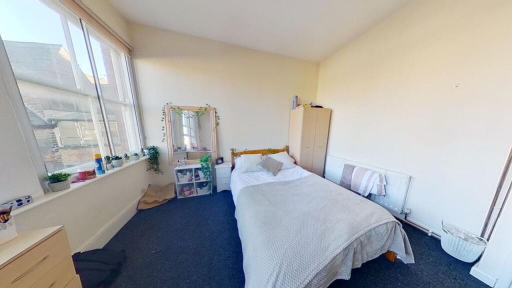 6 bed 1st Floor Flat for rent in Nottingham. From Oak Student Letts 6 bed 1st Floor Flat for rent in Nottingham. From Oak Student Letts