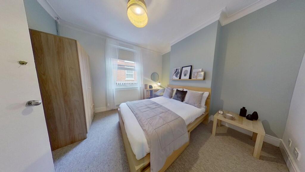 4 bed Mid Terraced House for rent in Nottingham. From Oak Student Letts 4 bed Mid Terraced House for rent in Nottingham. From Oak Student Letts