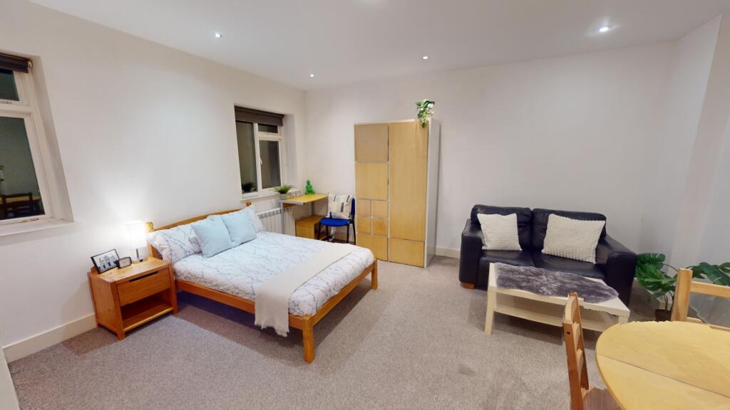 1 bed House (unspecified) for rent in Nottingham. From Oak Student Letts