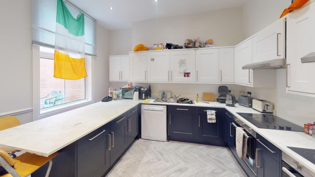 8 bed Semi Detached for rent in Nottingham. From Oak Student Letts 8 bed Semi Detached for rent in Nottingham. From Oak Student Letts