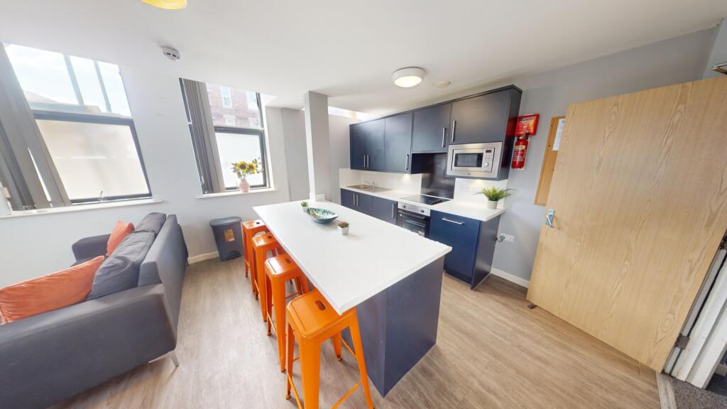 4 bed 1st Floor Flat for rent in Nottingham. From Oak Student Letts 4 bed 1st Floor Flat for rent in Nottingham. From Oak Student Letts