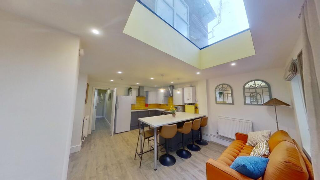 6 bed 1st Floor Flat for rent in Nottingham. From Oak Student Letts