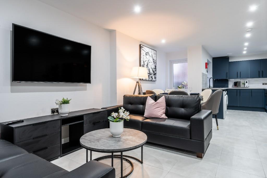 6 bed Mid Terraced House for rent in Liverpool. From Bric Living - Liverpool