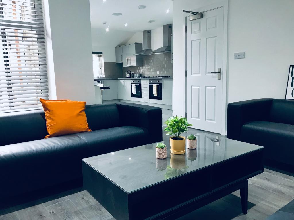 8 bed Detached for rent in Liverpool. From Bric Living - Liverpool