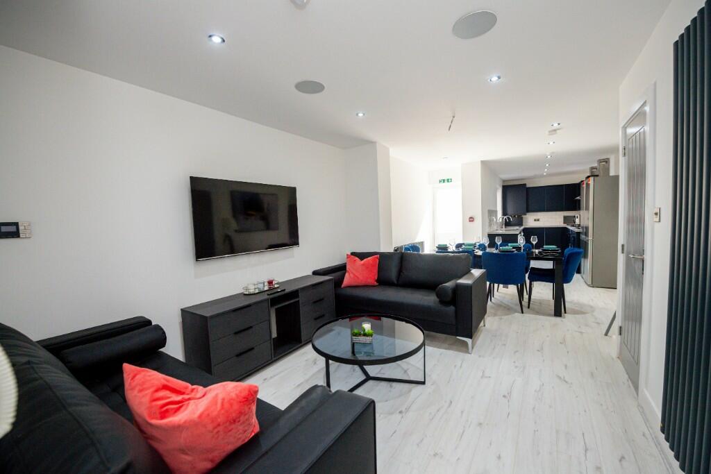 6 bed Mid Terraced House for rent in Liverpool. From Bric Living - Liverpool