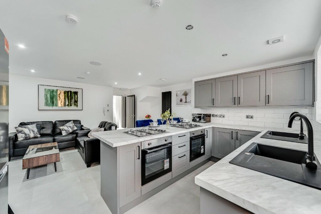 6 bed Mid Terraced House for rent in Liverpool. From Bric Living - Liverpool 6 bed Mid Terraced House for rent in Liverpool. From Bric Living - Liverpool