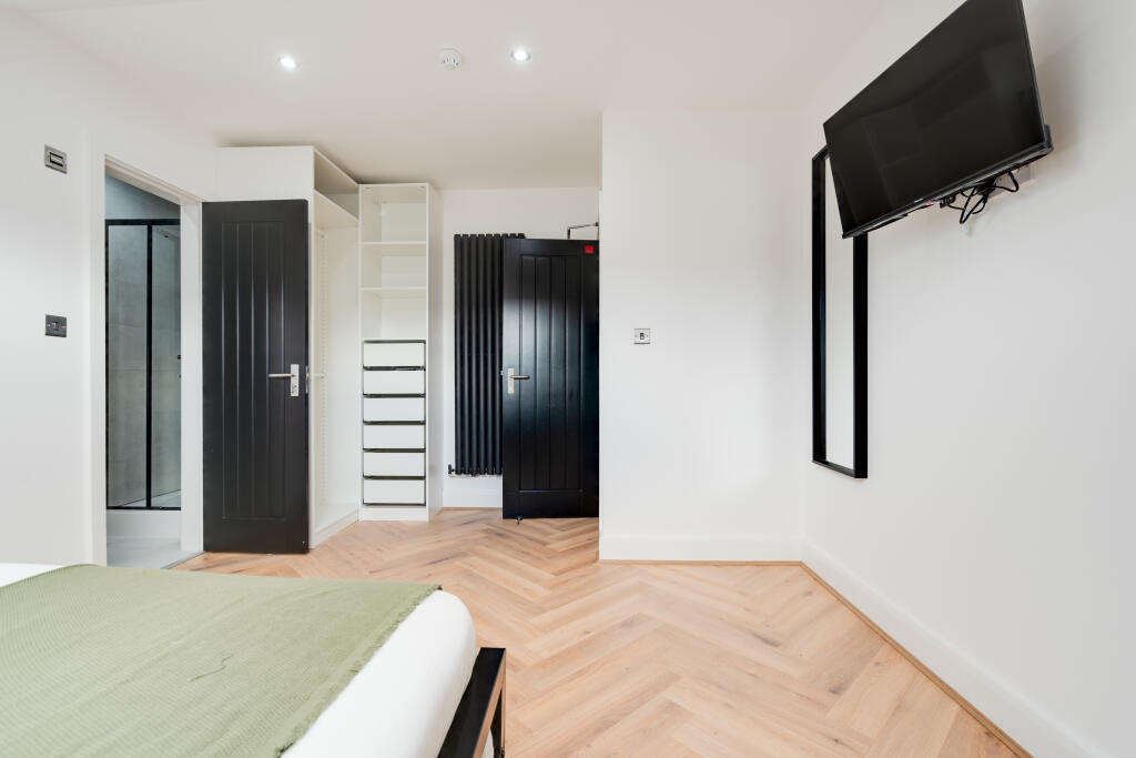 6 bed Mid Terraced House for rent in Liverpool. From Bric Living - Liverpool