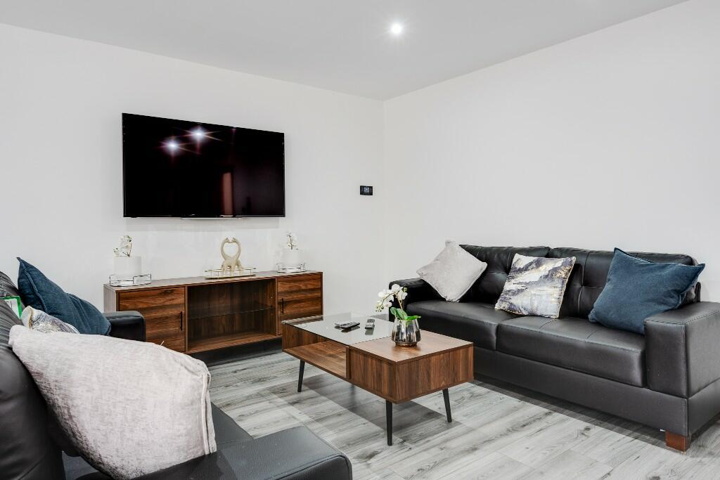 6 bed Mid Terraced House for rent in Liverpool. From Bric Living - Liverpool