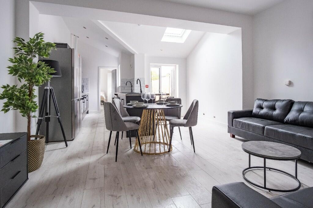 6 bed Mid Terraced House for rent in Lincoln. From Bric Living - Lincoln 6 bed Mid Terraced House for rent in Lincoln. From Bric Living - Lincoln