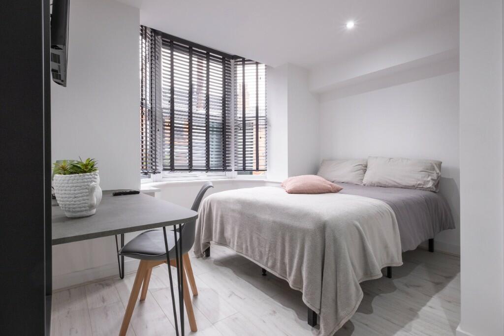 6 bed House Share for rent in Riseholme. From Bric Living - Lincoln