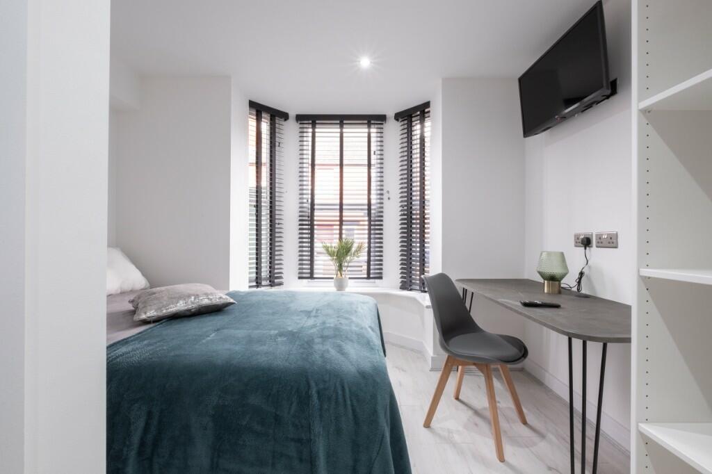 6 bed Mid Terraced House for rent in Harmston. From Bric Living - Lincoln