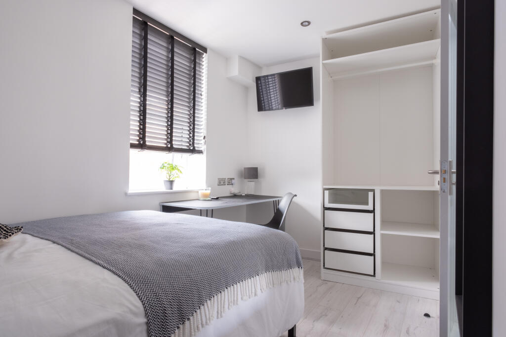 6 bed House Share for rent in Riseholme. From Bric Living - Lincoln