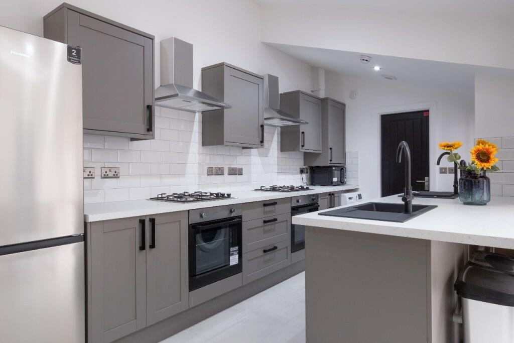 6 bed House Share for rent in Riseholme. From Bric Living - Lincoln