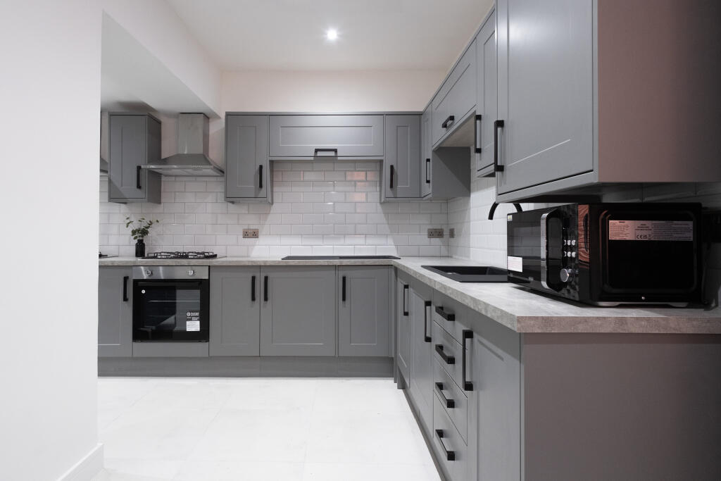 7 bed Mid Terraced House for rent in Harmston. From Bric Living - Lincoln